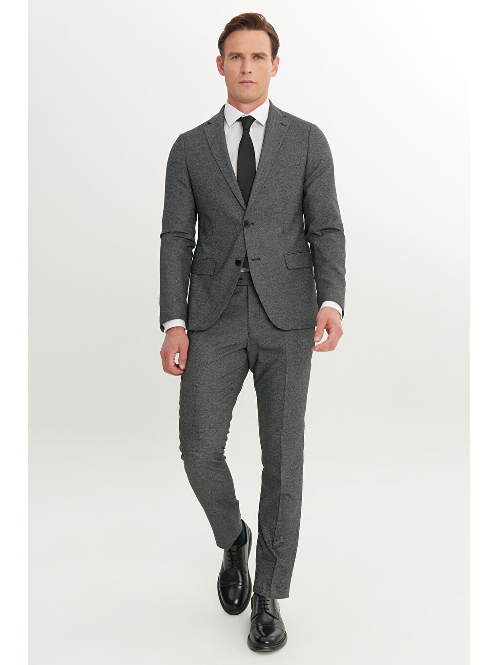 Erkek Siyah-Gri Slim Fit Dar Kesim Mono Yaka Çift Pantolonlu Takım Elbise-4