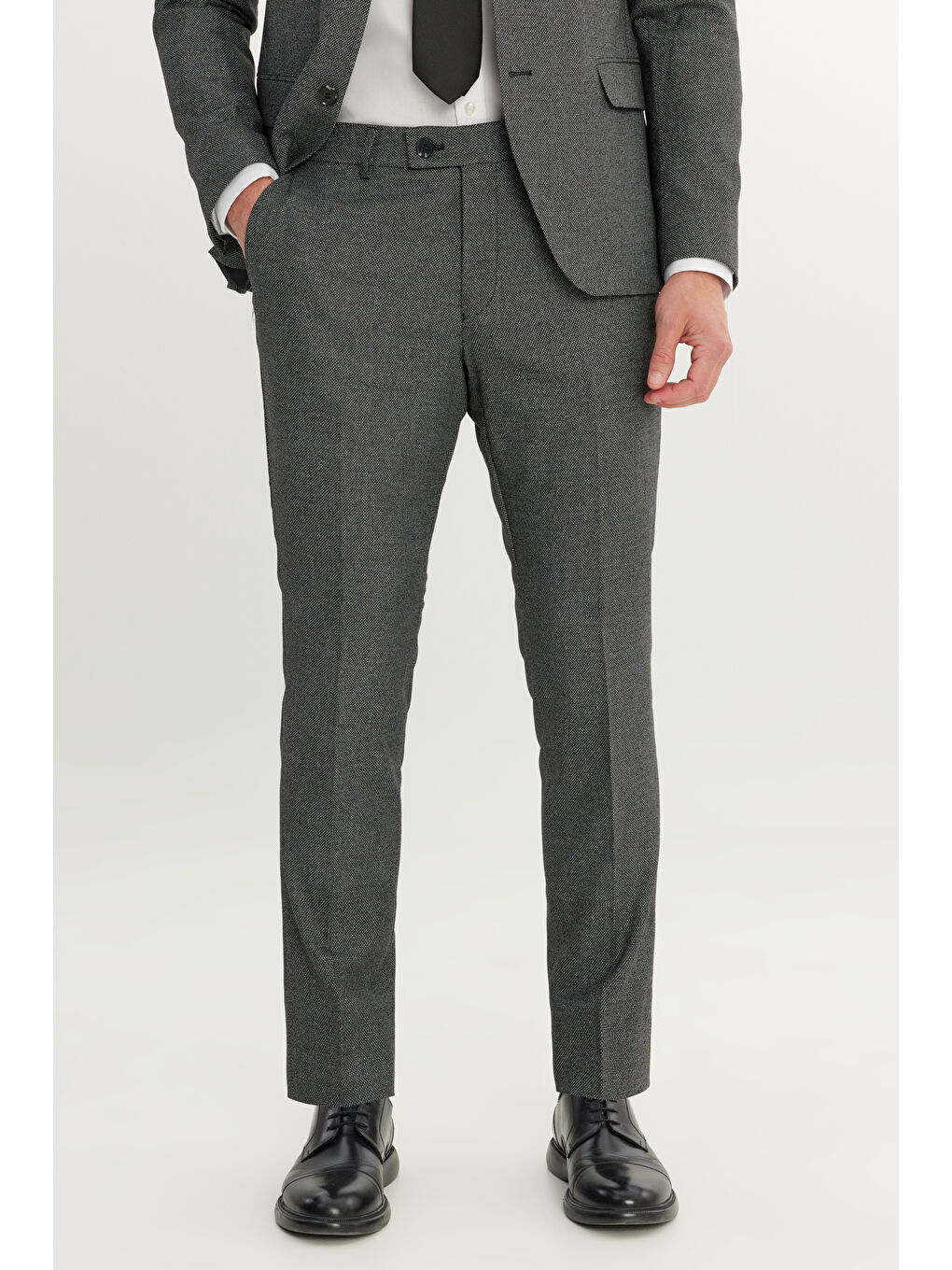 Erkek Siyah-Gri Slim Fit Dar Kesim Mono Yaka Çift Pantolonlu Takım Elbise-5