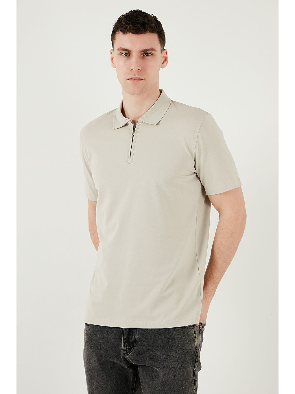 Bej Pamuklu Regular Fit Yarım Fermuarlı Erkek Polo Yaka Tişört 5902972-4