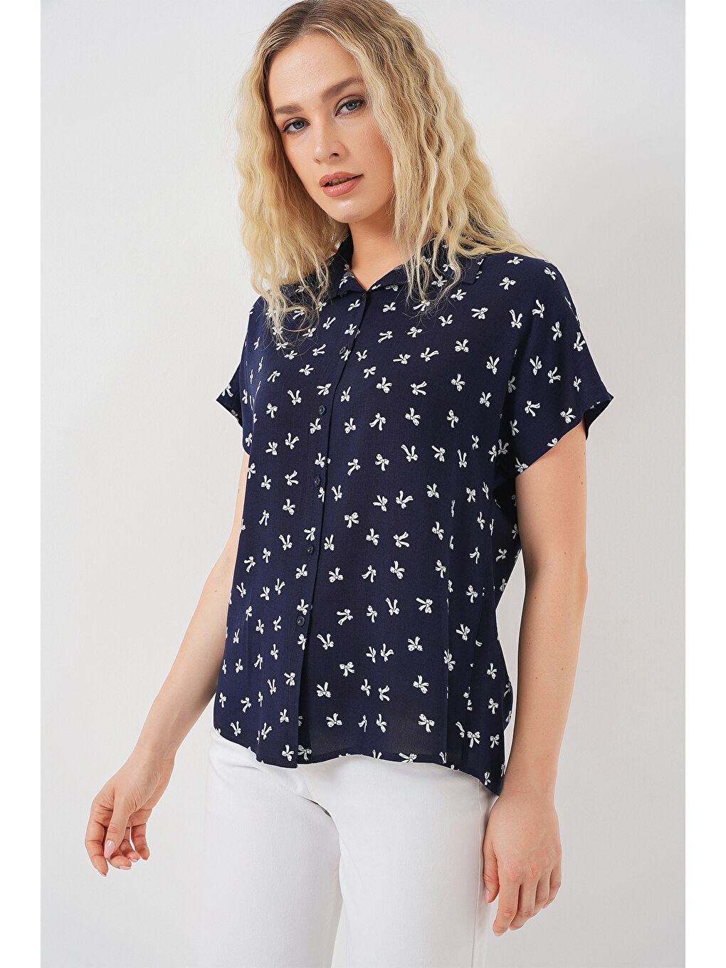 Kadın Kısa Kol Desenli Gömlek 20310 - Lacivert-2