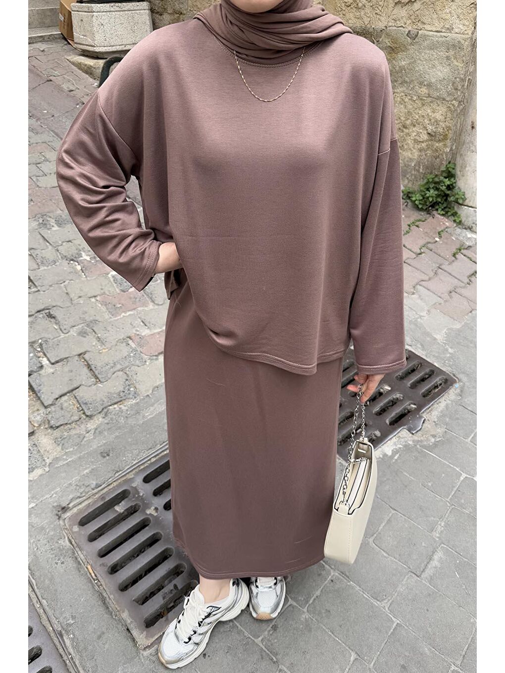 Kahverengi Kristal Etekli Takım Soft Kahve-2