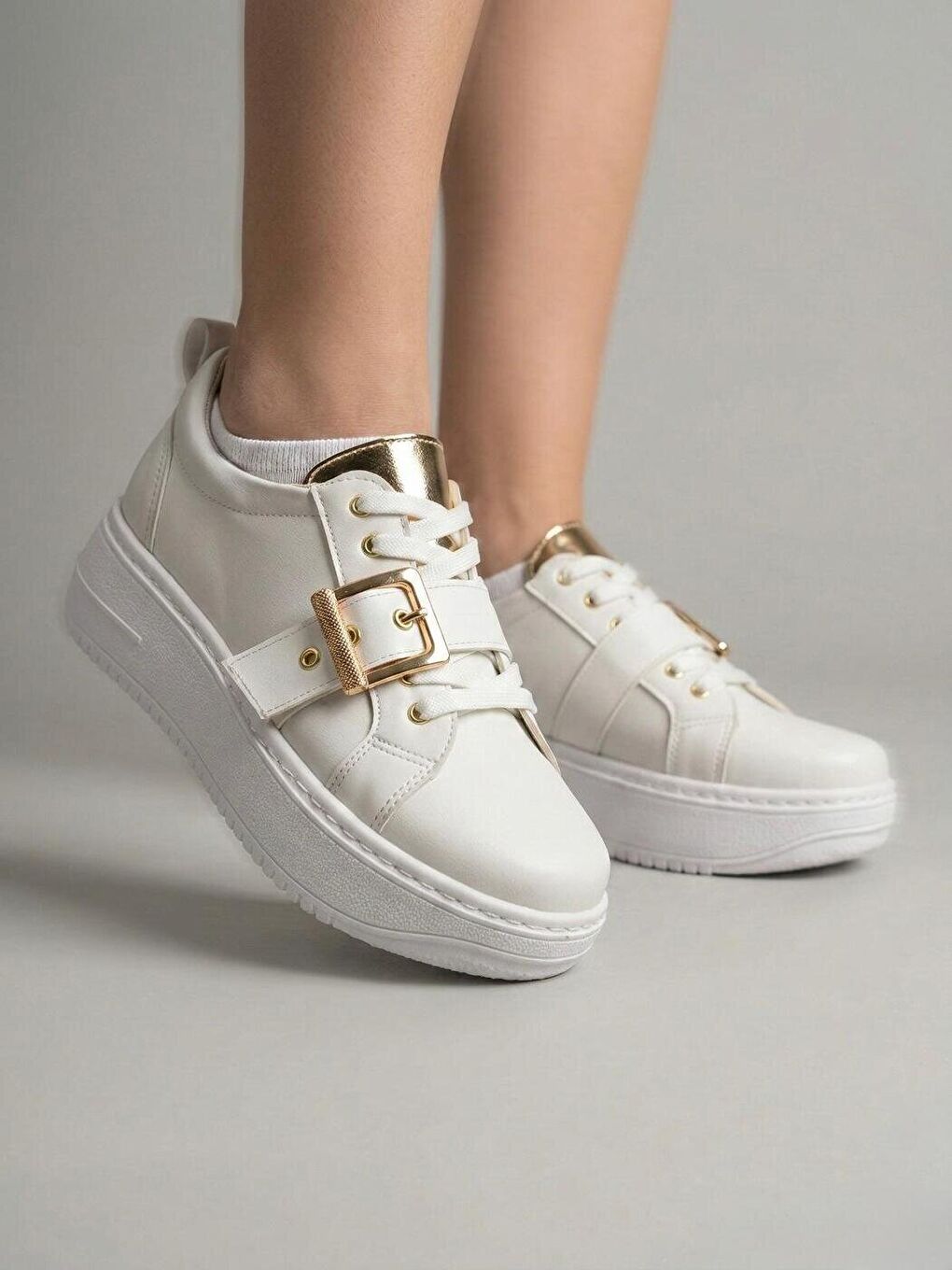 Beyaz Lusi Kemer Gold Detaylı Günlük Ortopedik Sneaker