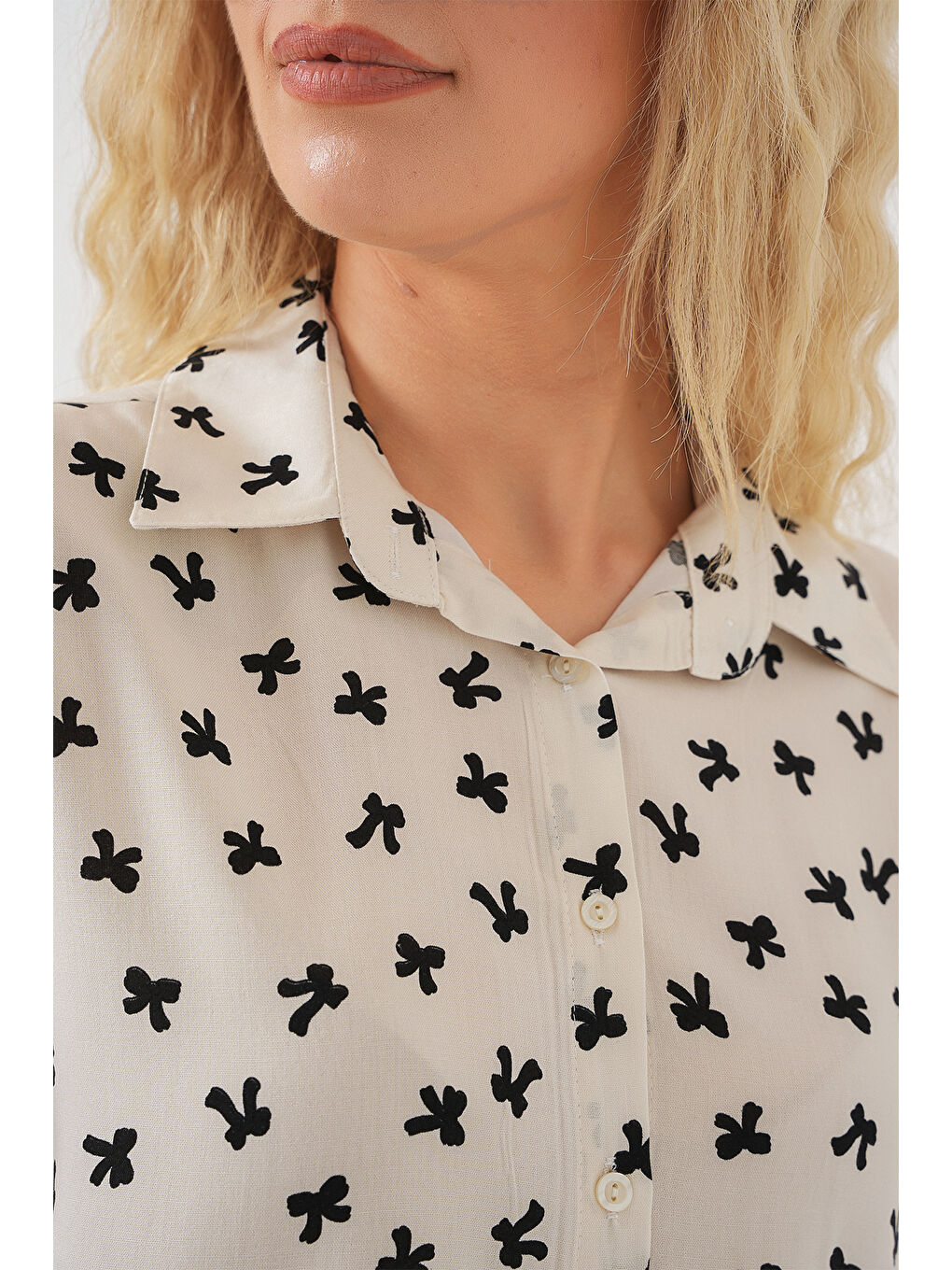 Ekru Kadın Kısa Kol Desenli Gömlek 20310 - Krem-4