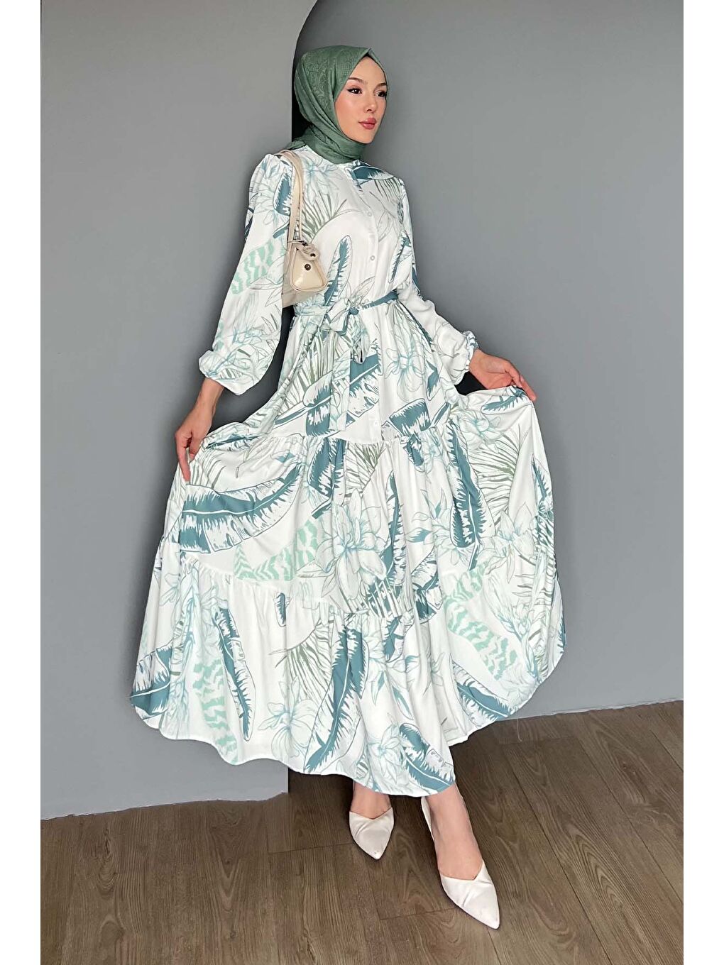 Yeşil Kadın Desenli Uzun Tesettür Elbise 2586 - Çağla