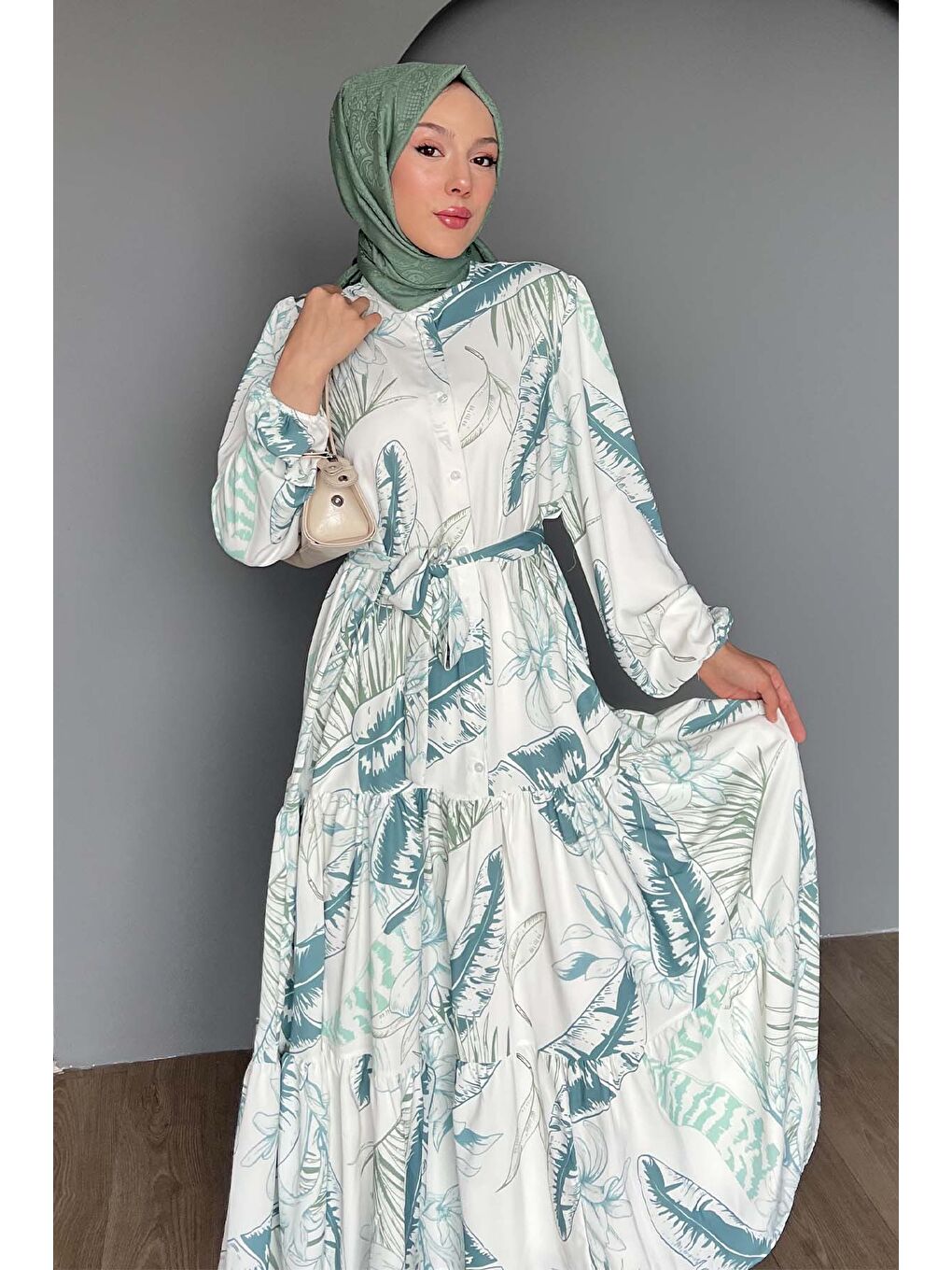 Yeşil Kadın Desenli Uzun Tesettür Elbise 2586 - Çağla-1