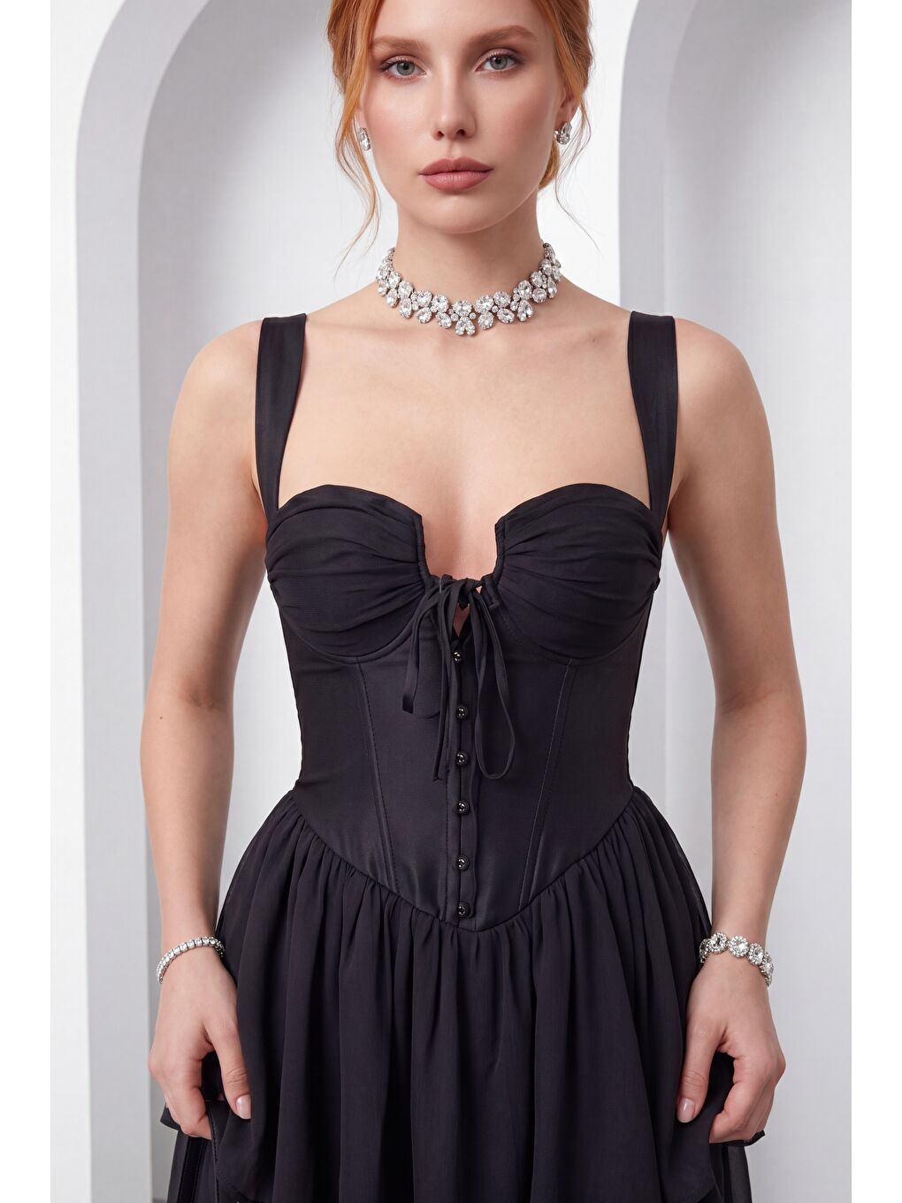 Kadın Siyah Askılı Dekolteli Mini Mezuniyet Elbisesi-2