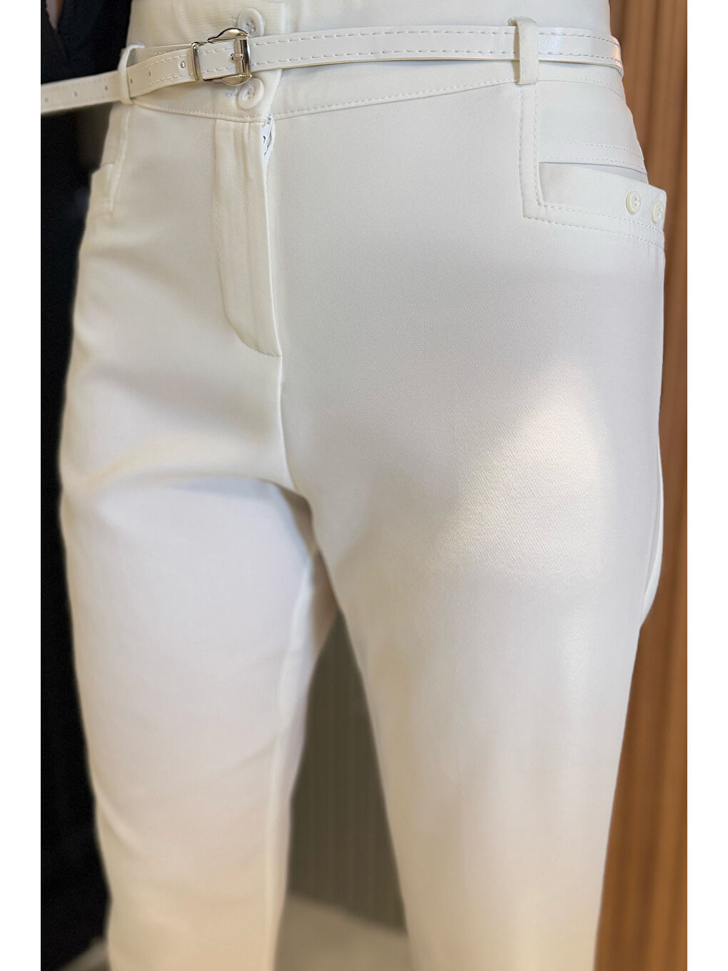 Ekru Büyük Beden Kadın Kemerli Kumaş Pantolon-2