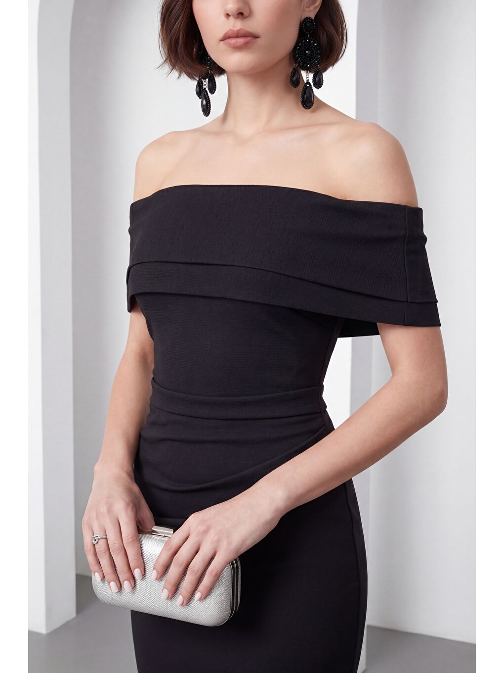 Kadın Siyah Kayık Yaka Uzun Abiye Elbise-2