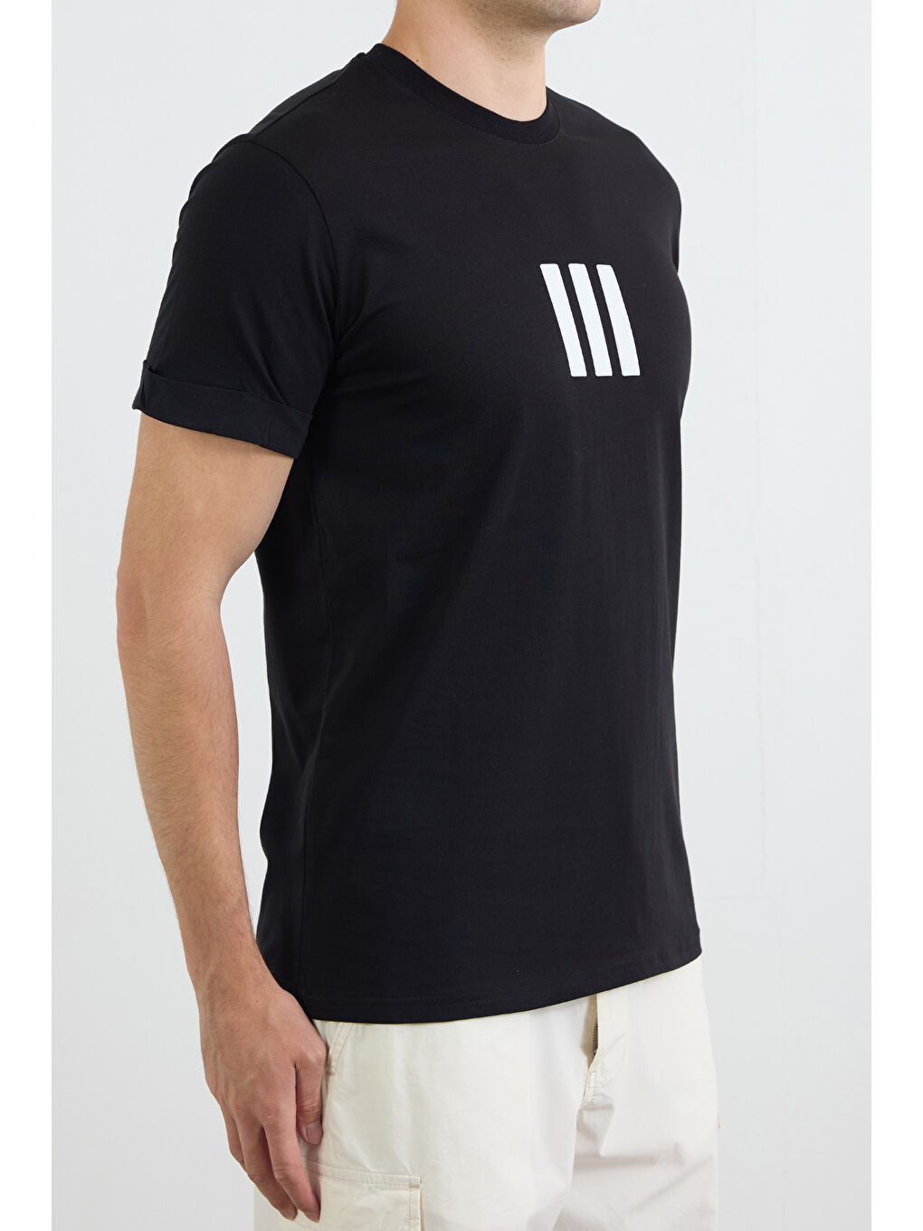 Siyah Baskılı Bisiklet Yaka Tişört-4