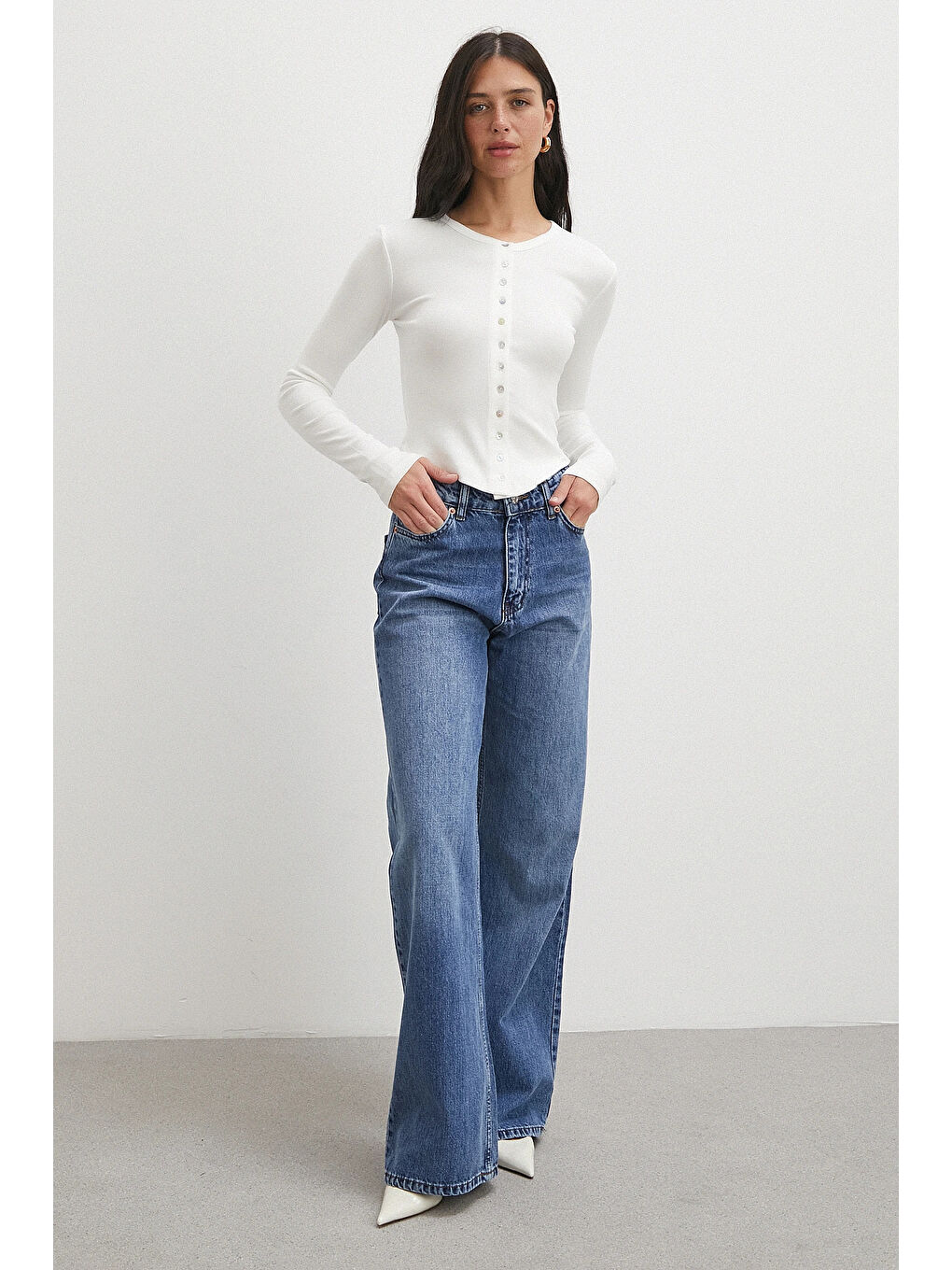 Düğmeli Uzun Kol Bluz Beyaz-1