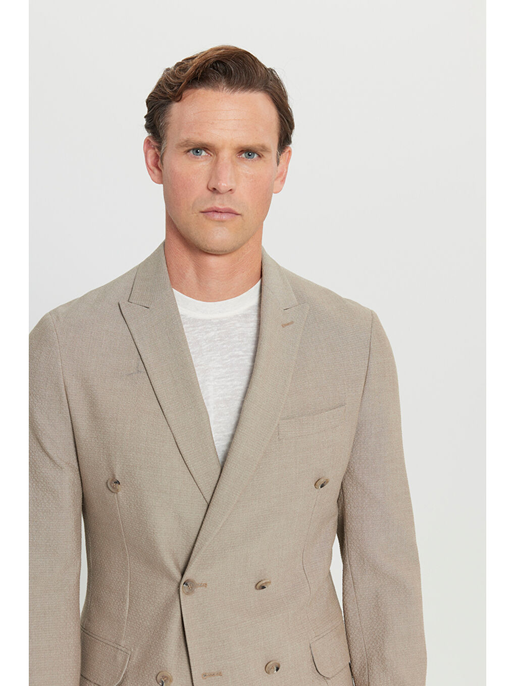 Erkek Bej Slim Fit Dar Kesim Kırlangıç Yaka Torba Cepli Esnek Kruvaze Takım Elbise-3