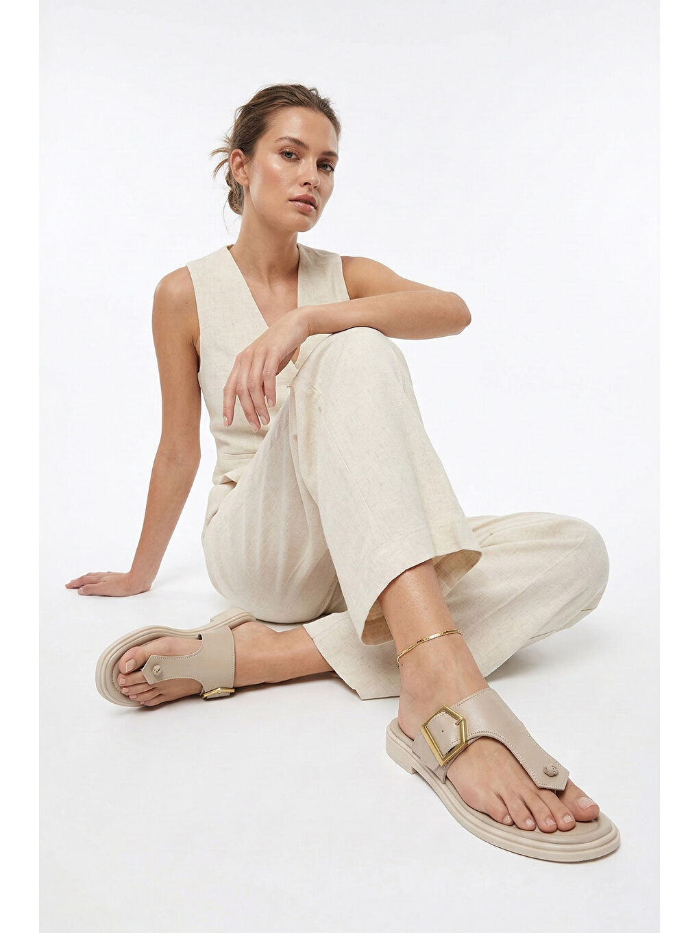 Bej Kadın YENİ BEJ Parmak Arası Tokalı Günlük Terlik-2