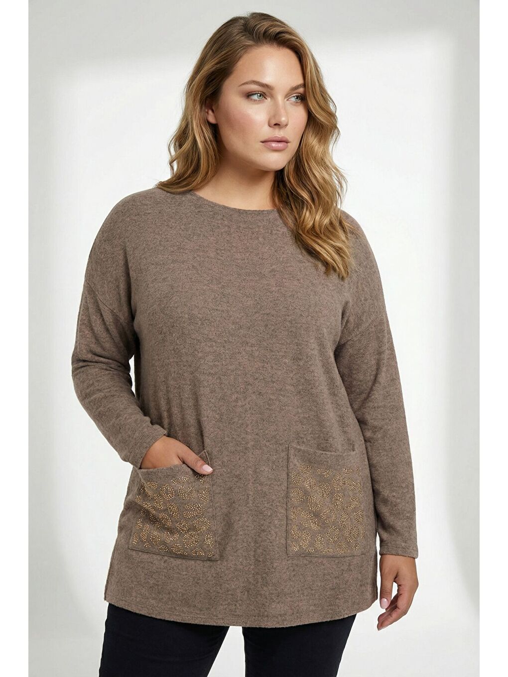 Kahverengi Büyük Beden Leopar Taş İşlemeli Kahve Yumoş Kazak 285100-3