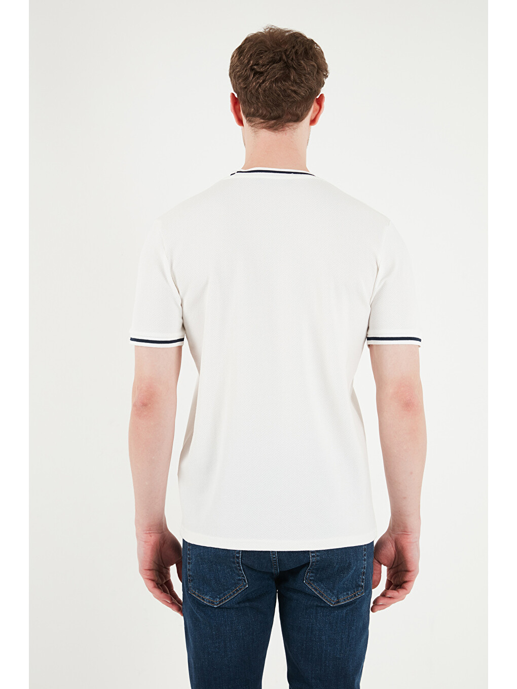 Beyaz Pamuklu Regular Fit Şerit Detaylı T Shirt 5904089-6