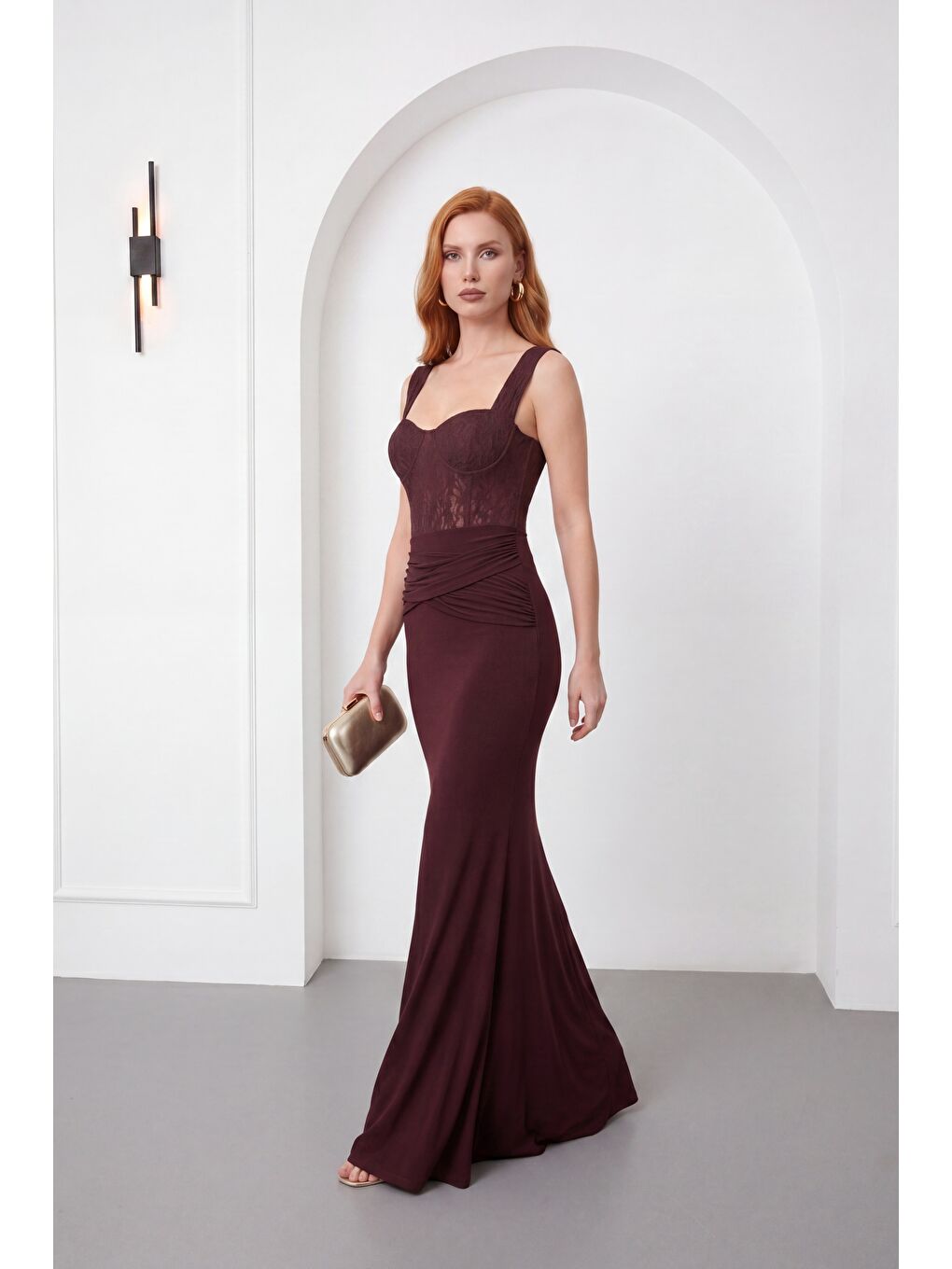 Kadın Kahverengi Dantel Detay Örme Uzun Davet Elbisesi