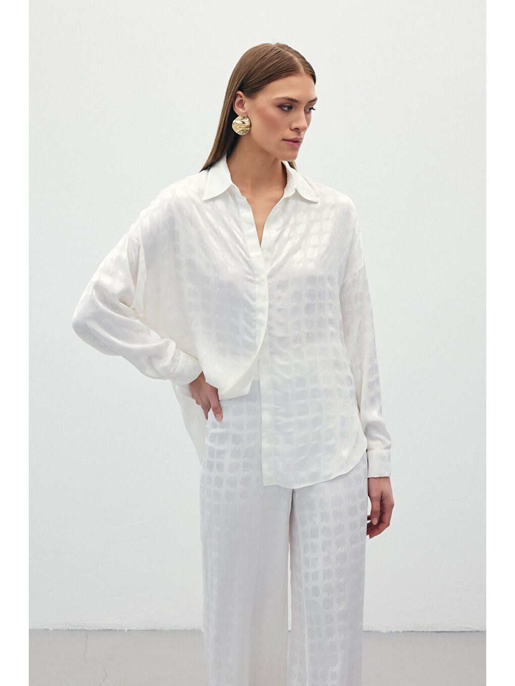 Jakarlı Saten Gömlek - Ekru-3