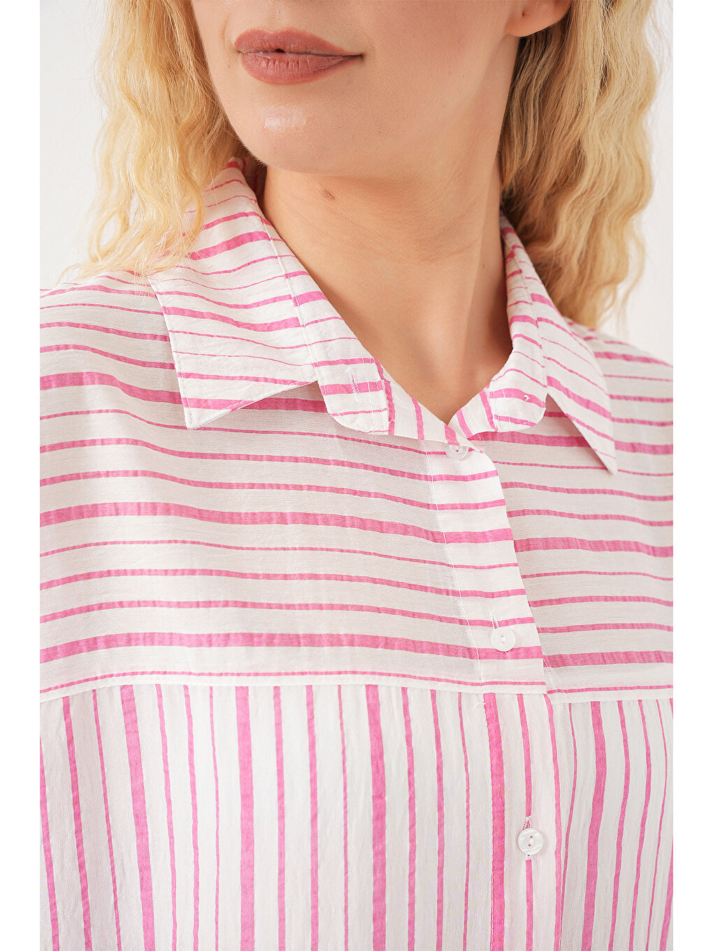 Pembe Kadın Çizgili Kısa Kol Gömlek 20344 - Pudra-4