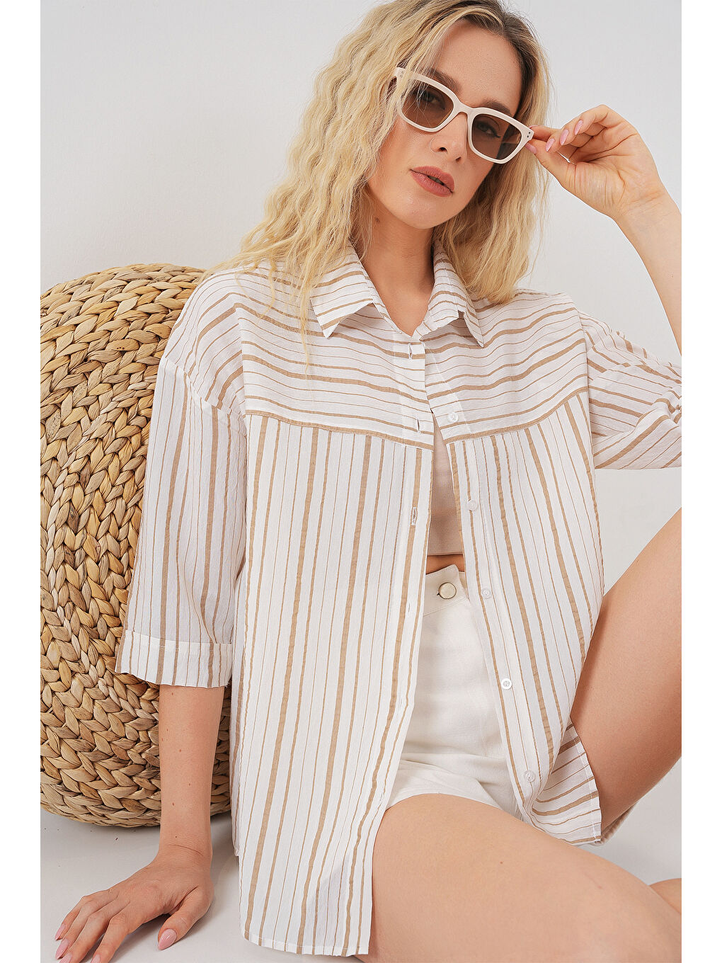 Ekru Kadın Çizgili Kısa Kol Gömlek 20344 - Krem-3