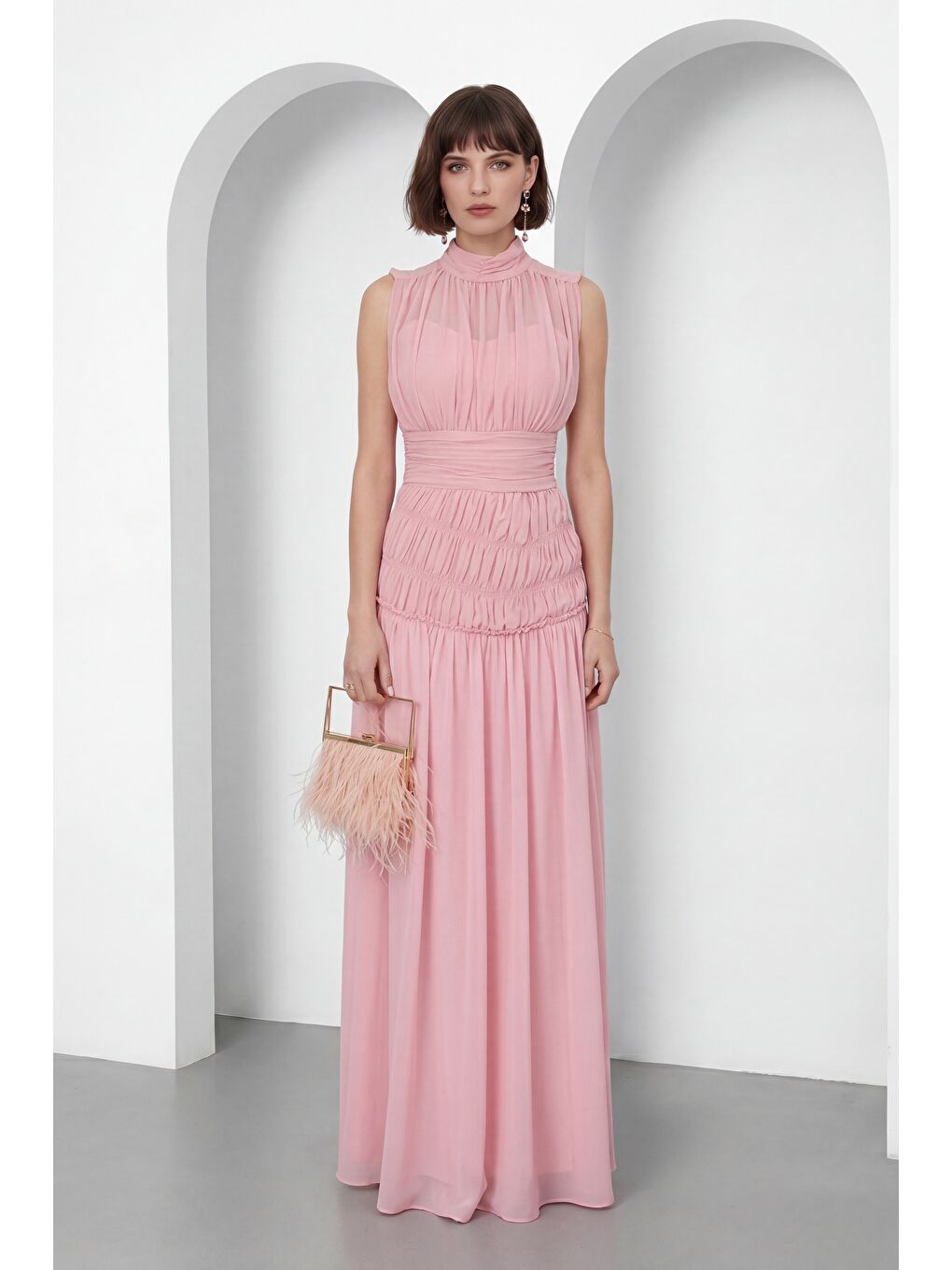 Kadın Pembe Dik Yaka Pileli Uzun Şifon Davet Elbisesi-1
