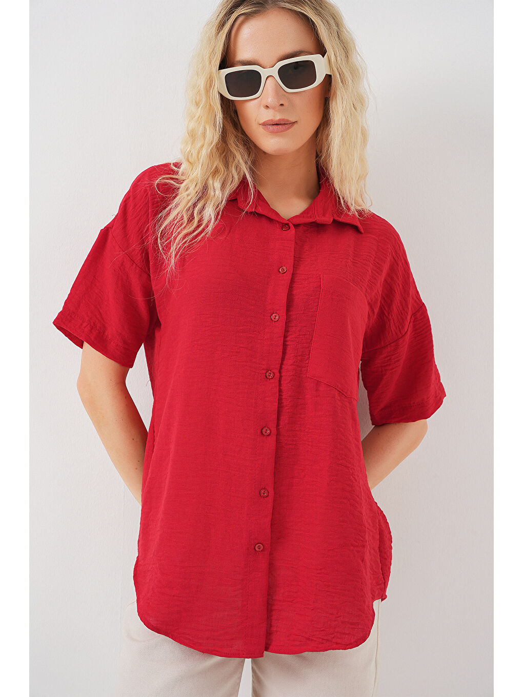 Kadın Kısa Kol Keten Görünümlü Gömlek 20336 - Kırmızı-2