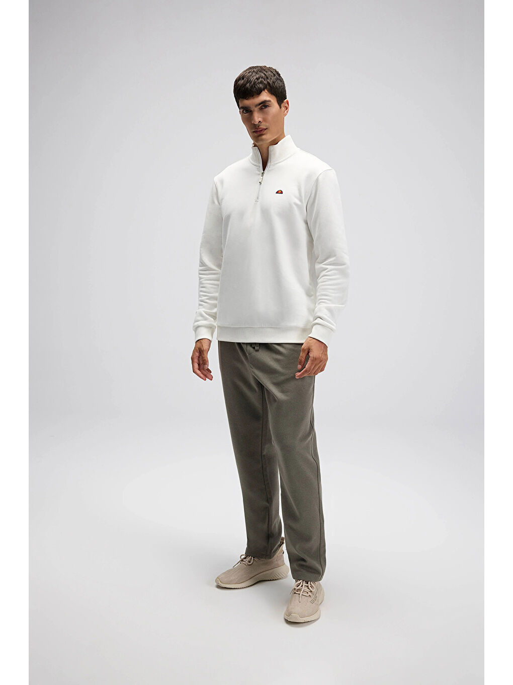 Beyaz Pamuklu Regular Fit Yarım Fermuarlı Dik Yaka Sweat EM580-OF-4
