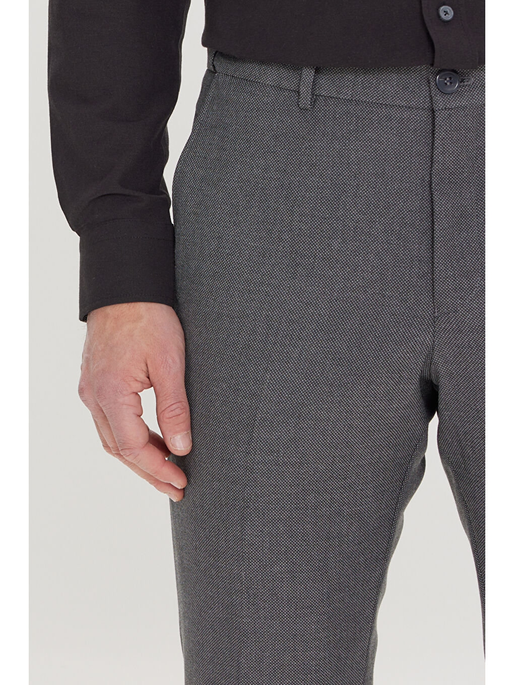 Erkek Siyah Slim Fit Kuş Gözü Desenli Esnek Beli Lastikli Bağlamalı Pantolon-4