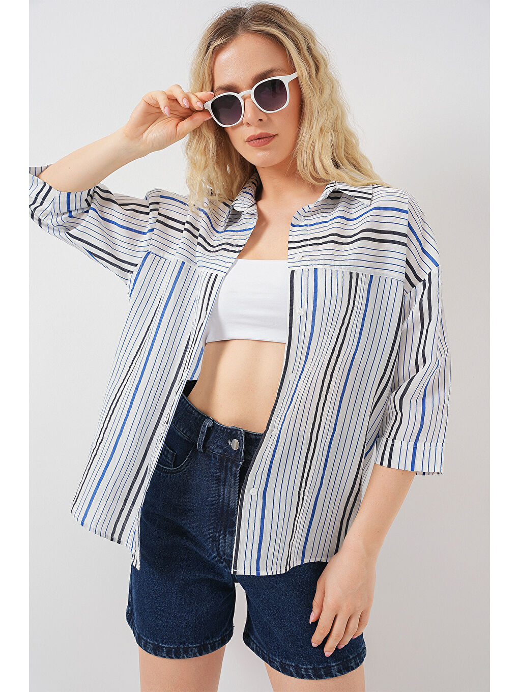 Kadın Çizgili Kısa Kol Gömlek 20344 - Lacivert-3
