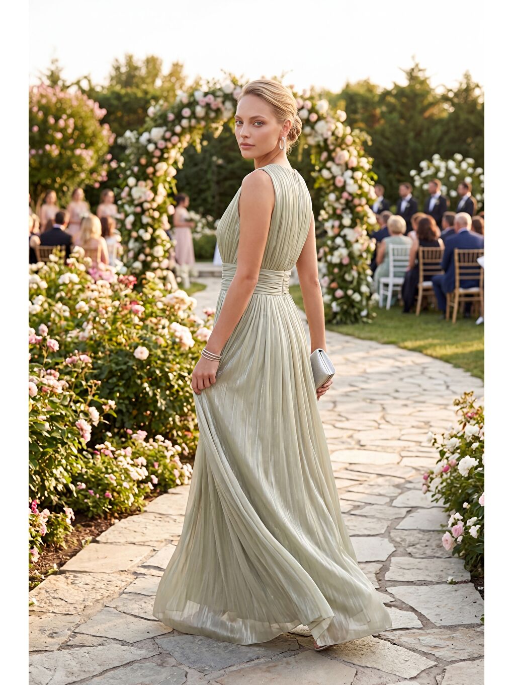 Kadın Mint Yeşili Bisiklet Yaka Pileli Uzun Davet Elbisesi-4