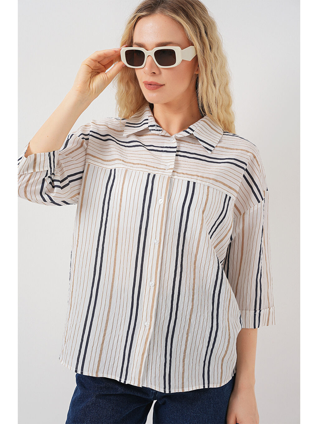 Kadın Çizgili Kısa Kol Gömlek 20344 - Bej-2