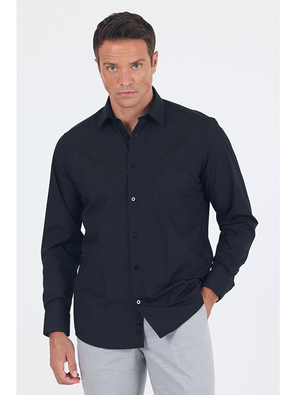 Siyah Uzun Kol Düz Bez Ayağı Sert Yaka Cep 30 Pamuklu Basic Comfort Fit Gömlek 1004250051_001