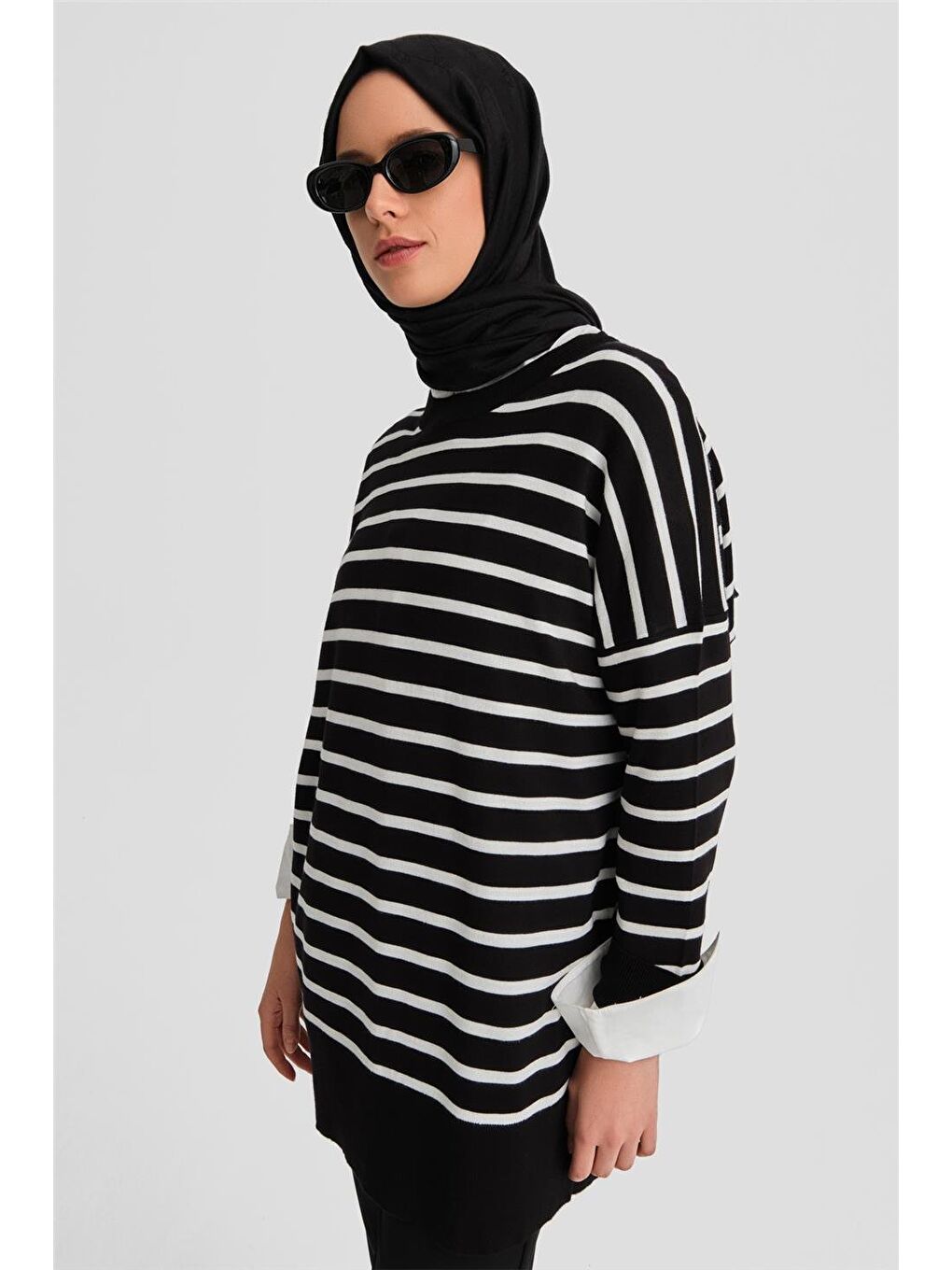 Çizgili Triko Tunik 24Kd2007 Siyah-2