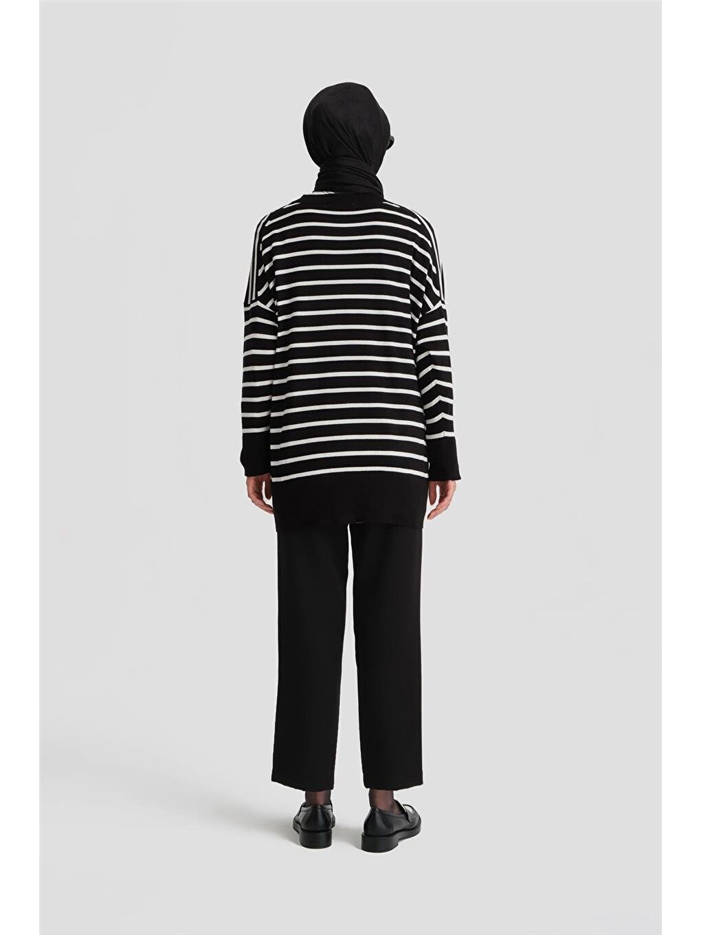 Çizgili Triko Tunik 24Kd2007 Siyah-4