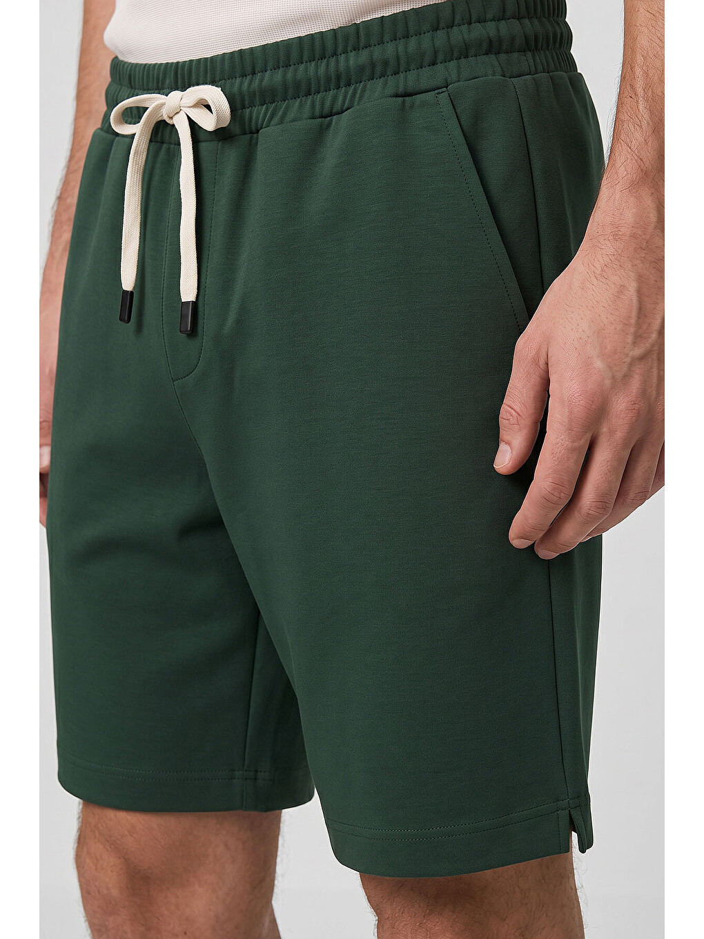 Çam Yeşil Standart Fit Basic Arka Cepli Erkek Şort - 81314-2