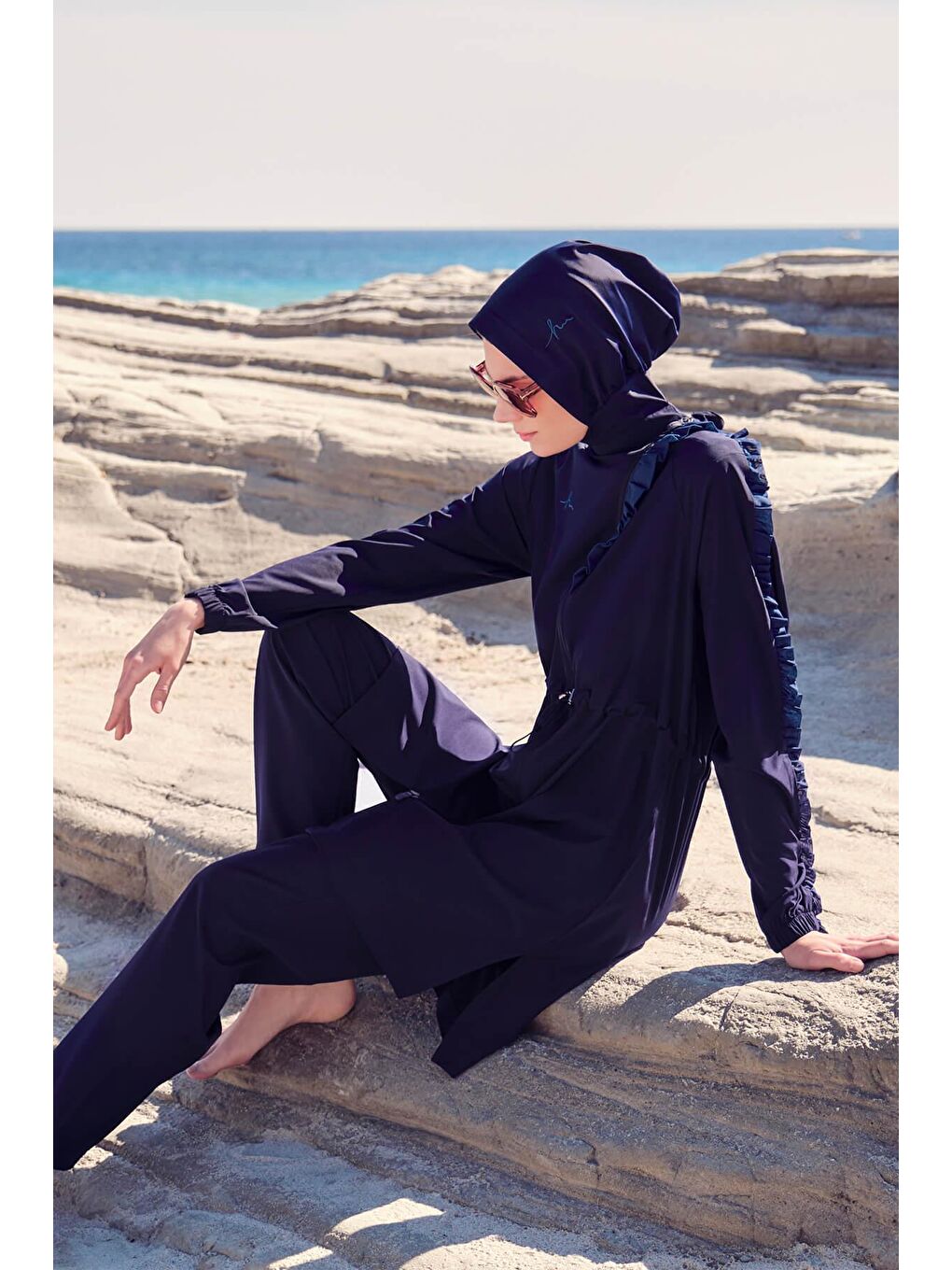 Su Koleksiyonu Tül Detaylı Lacivert Esnek Dokuma 6 Parça Tam Tesettür Mayo Takımı 3051-1