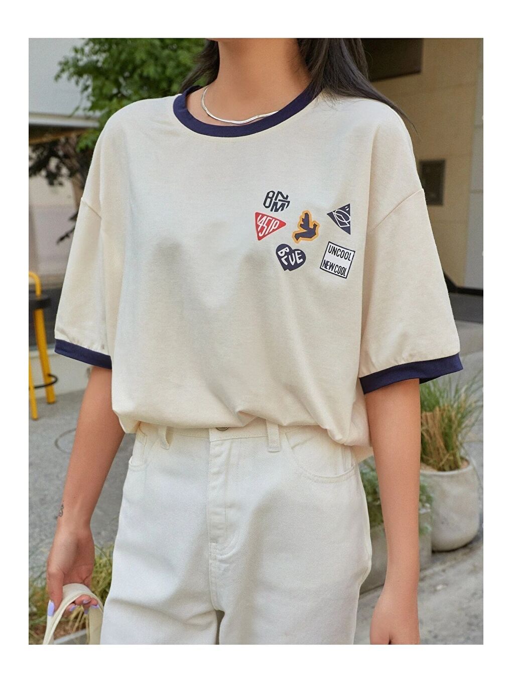 Uncool Parçalı Süprem T Shirt   Bej Lacivert Oversize Bisiklet Yaka Kısa Kol Tişört