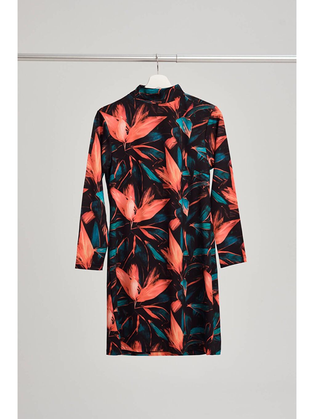 Turuncu Yaprak Detaylı Elastanlı Siyah Tam Tesettür Mayo Üstü 2958-5