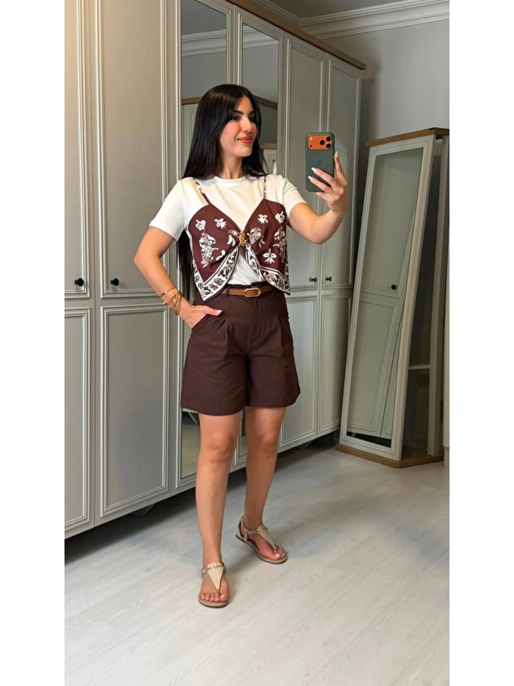 Kahverengi Kadın Şal Desen Detay Bluz Ve Keten Şort Ikili Takım-1