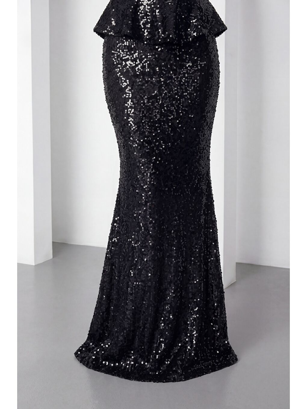 Kadın Siyah Şal Yaka Pul Payet Uzun Balık Abiye Elbise-3