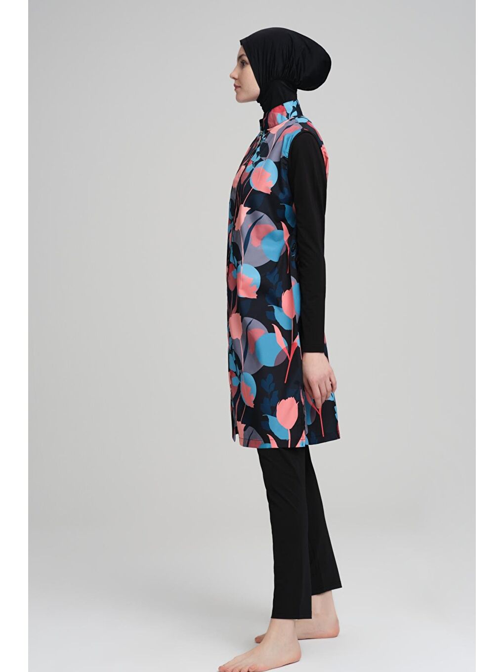 Renkli Çiçek Desenli Siyah Jileli 3 Parça Tam Tesettür Mayo Takımı 2205-2