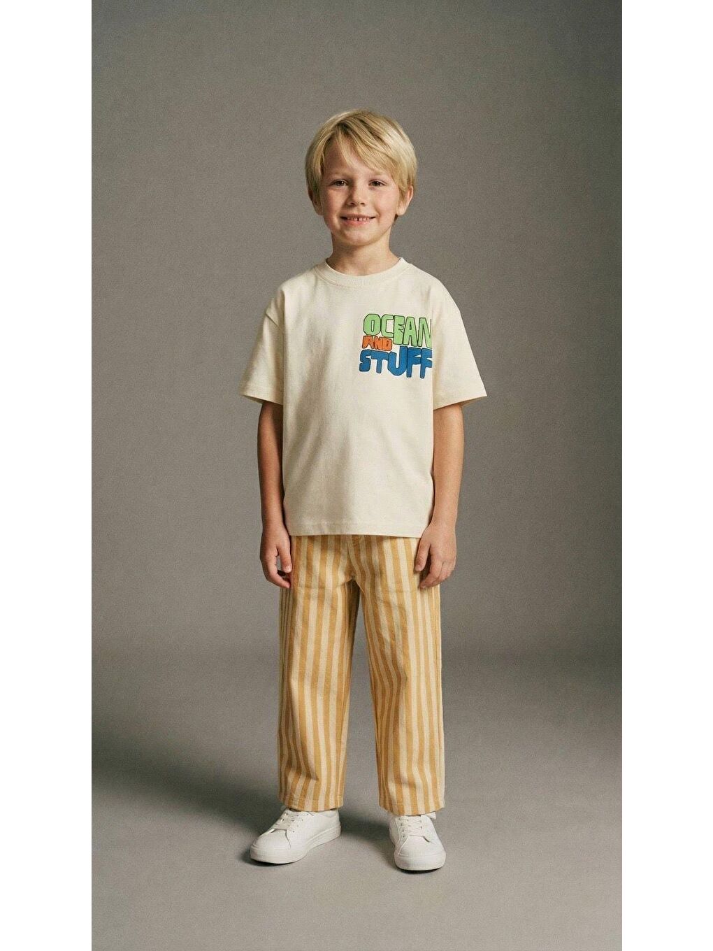 Erkek Çocuk Bej Bisiklet Yaka Pamuklu Jogger Pantolonlu Altüst Takım