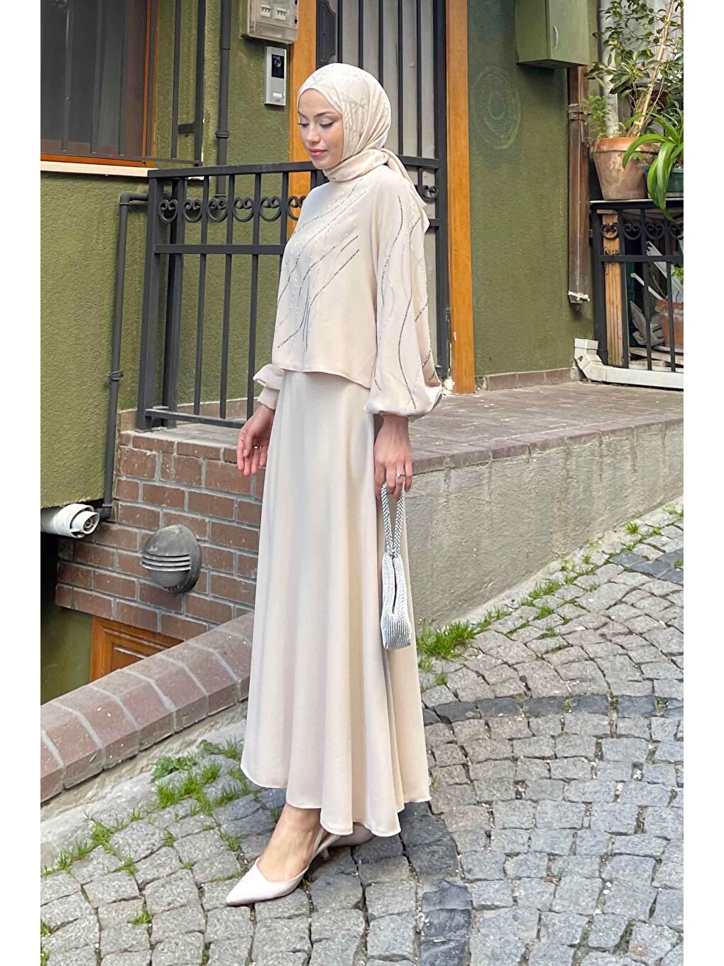 Premium Taş Detaylı Etekli Tesettür Takım Bej-2