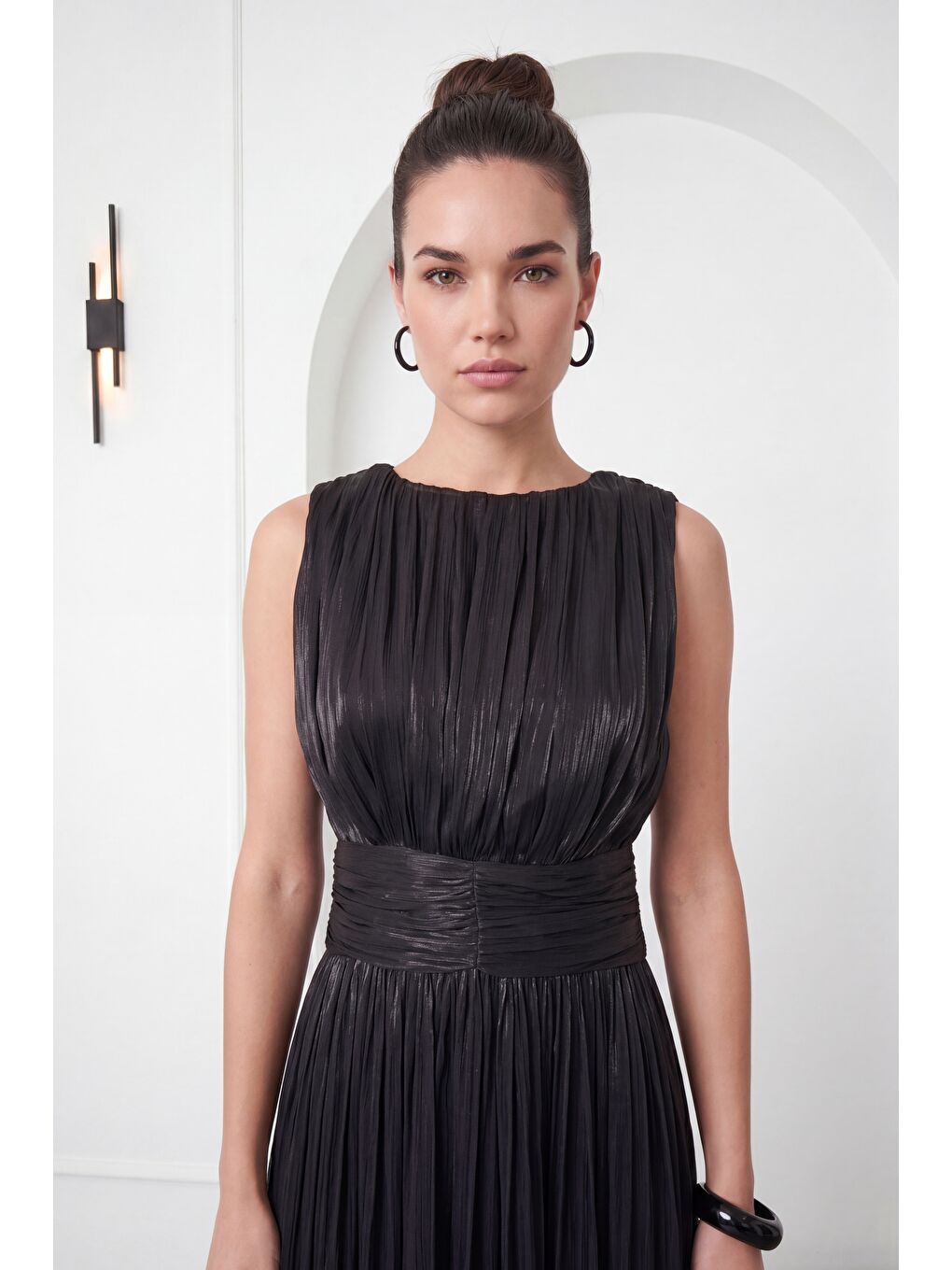 Kadın Siyah Bisiklet Yaka Pileli Uzun Davet Elbisesi-2