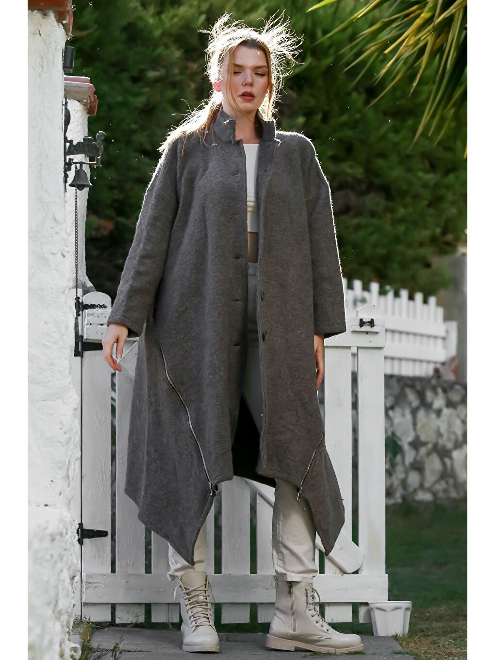 İtalyan Antrasit Hakim Yaka Uzun Kol Fermuarlı Gizli Cepli Kaşe Oversize Dokuma Kaban 105 70-3