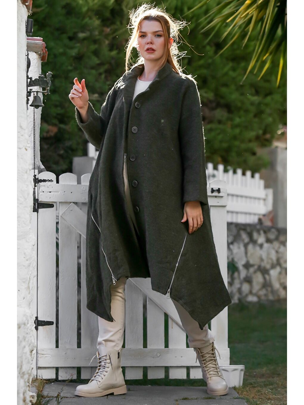 İtalyan Haki Hakim Yaka Uzun Kol Fermuarlı Gizli Cepli Kaşe Oversize Dokuma Kaban 105 70