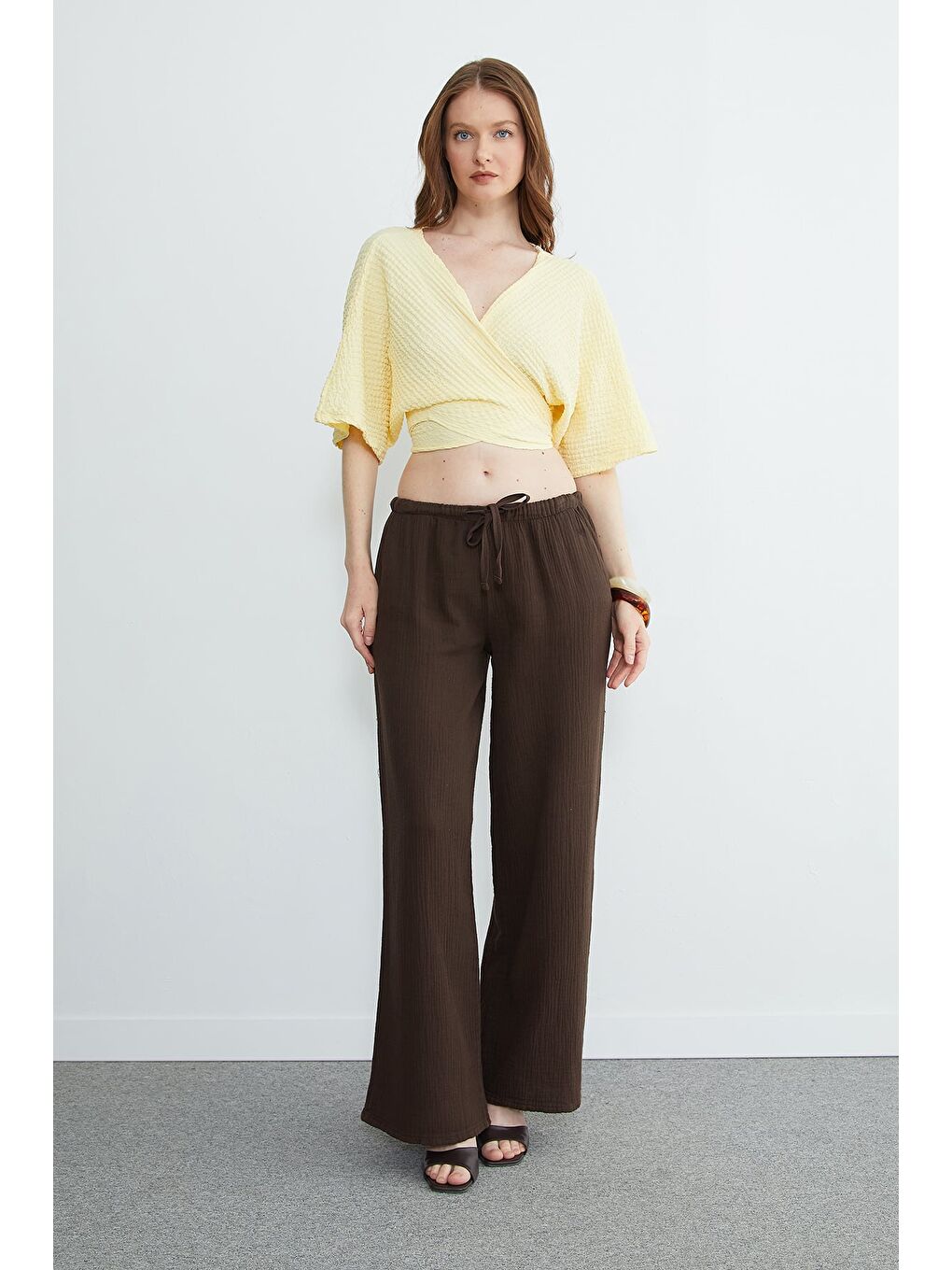 Kahverengi Beli Bağlamalı Müslin Kumaş Palazzo Pantolon