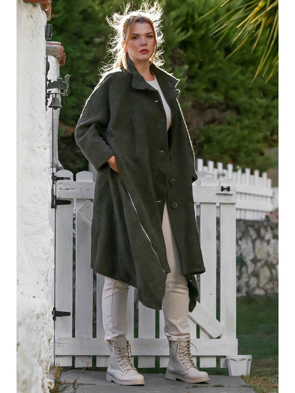 İtalyan Haki Hakim Yaka Uzun Kol Fermuarlı Gizli Cepli Kaşe Oversize Dokuma Kaban 105 70-2