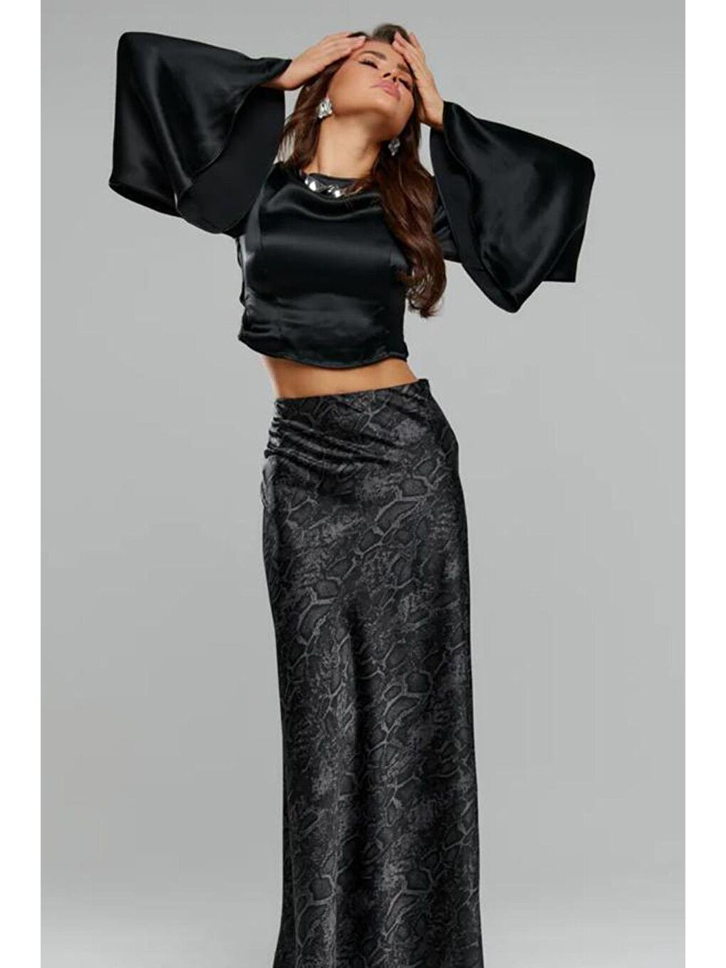 Siyah Desenli Saten Kadın Uzun Etek Mg2333-6