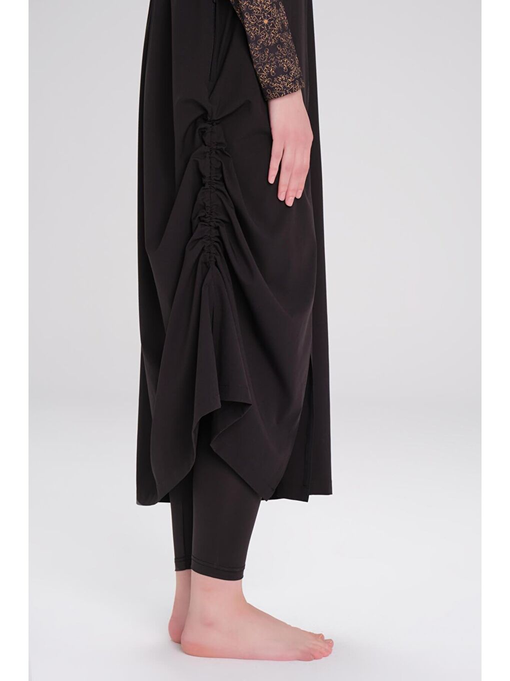 Tam Boy Kolu Desen Siyah 5 Parça Tam Tesettür Mayo Takımı 4053-6