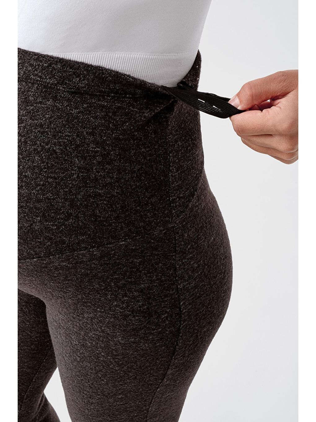 Kahverengi Ayarlanabilir Yüksek Bel Esnek Yumuşak Dokulu Viskoz Karışımlı Hamile Pantolonu HP02-3