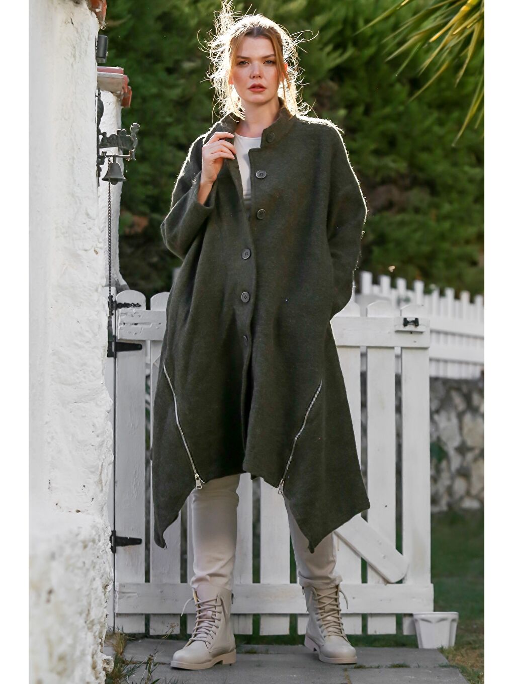 İtalyan Haki Hakim Yaka Uzun Kol Fermuarlı Gizli Cepli Kaşe Oversize Dokuma Kaban 105 70-4